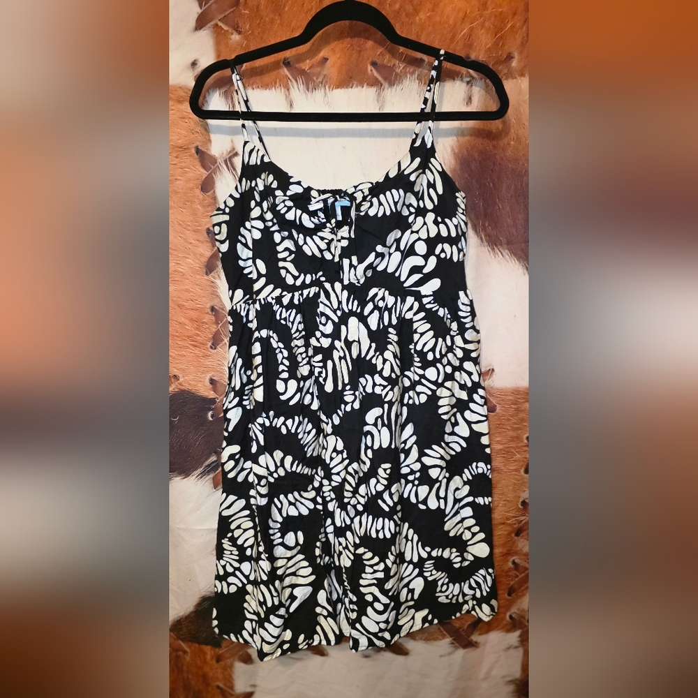 Nine West Black and White Patterned Blouse